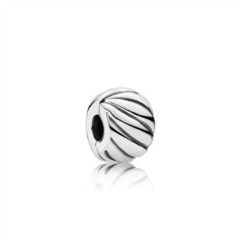 Pandora Feathered Clip 791752